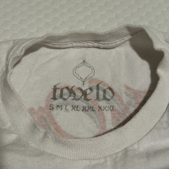 Tove Lo No One Dies From White Graphic T-Shirt Large Pop Music Licensed Merch - Picture 3 of 8